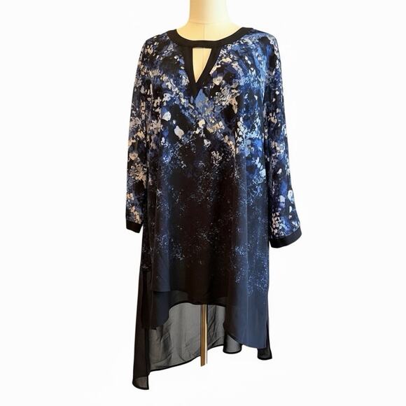 Catherines Top Womens 1X Blue Black Artsy Abstract Blouse Asymmetrical Flowy - Picture 7 of 10